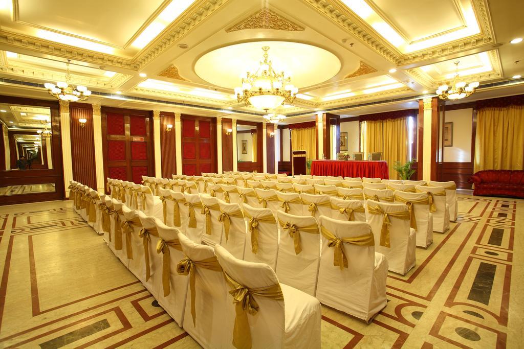 Hotel Om Tower Jaipur Ngoại thất bức ảnh